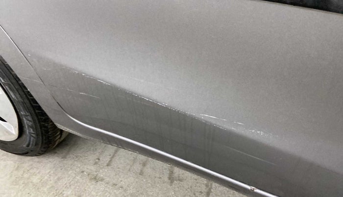 2017 Maruti Celerio VXI CNG, CNG, Manual, 54,712 km, Right rear door - Minor scratches