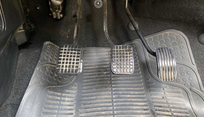 2018 Tata TIAGO NRG DIESEL, Diesel, Manual, 18,308 km, Pedals