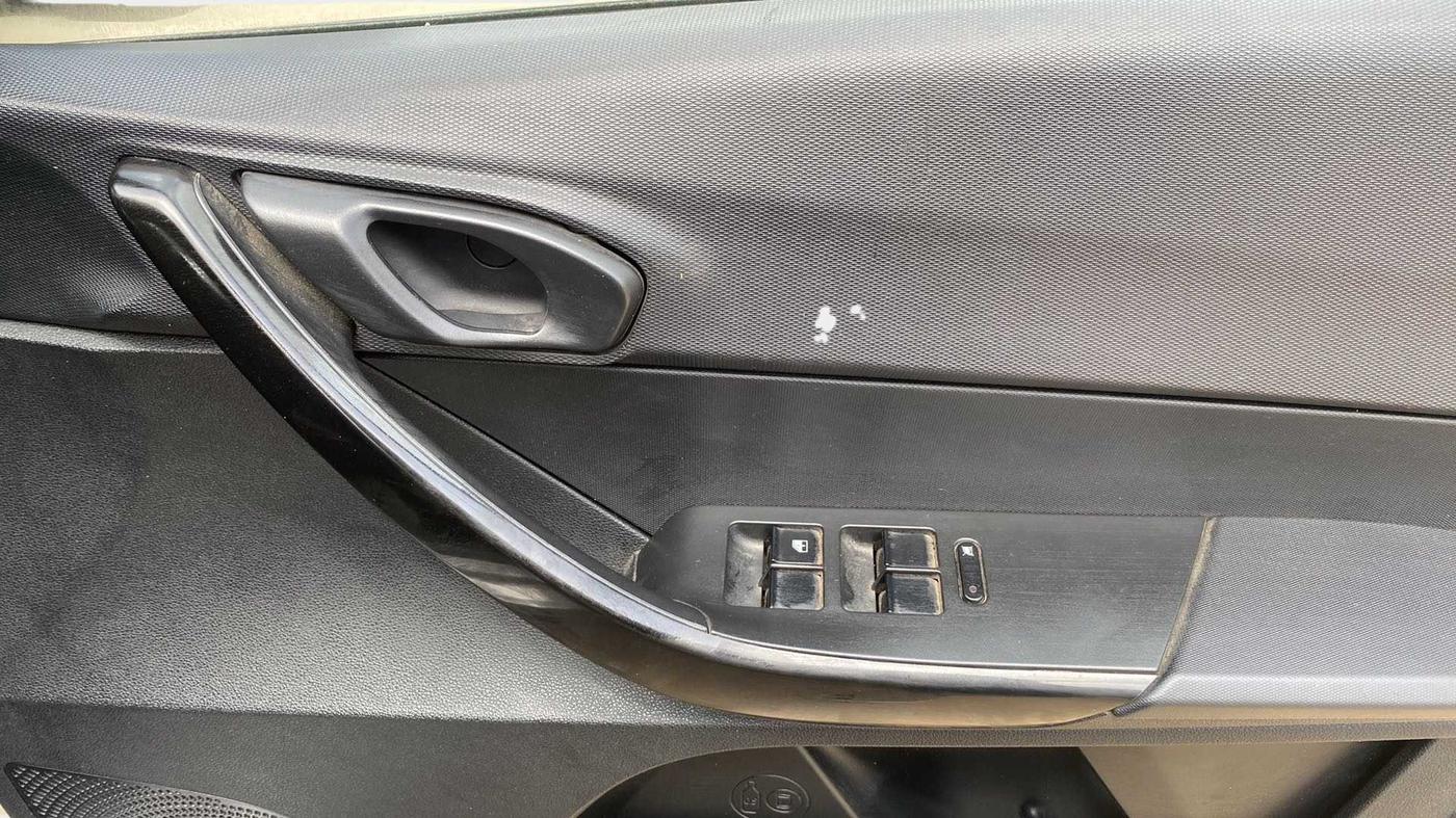 2018 Tata TIAGO NRG DIESEL, Diesel, Manual, 18,308 km, Driver Side Door Panels Control