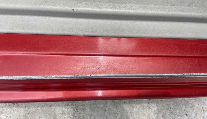 2015 Maruti Celerio ZXI, Petrol, Manual, 39,768 km, Right running board - Minor scratches
