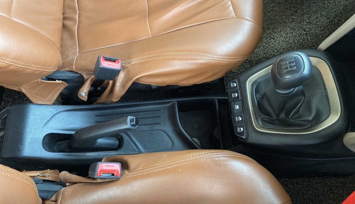 2019 Hyundai NEW SANTRO SPORTZ MT, Petrol, Manual, 33,246 km, Gear Lever