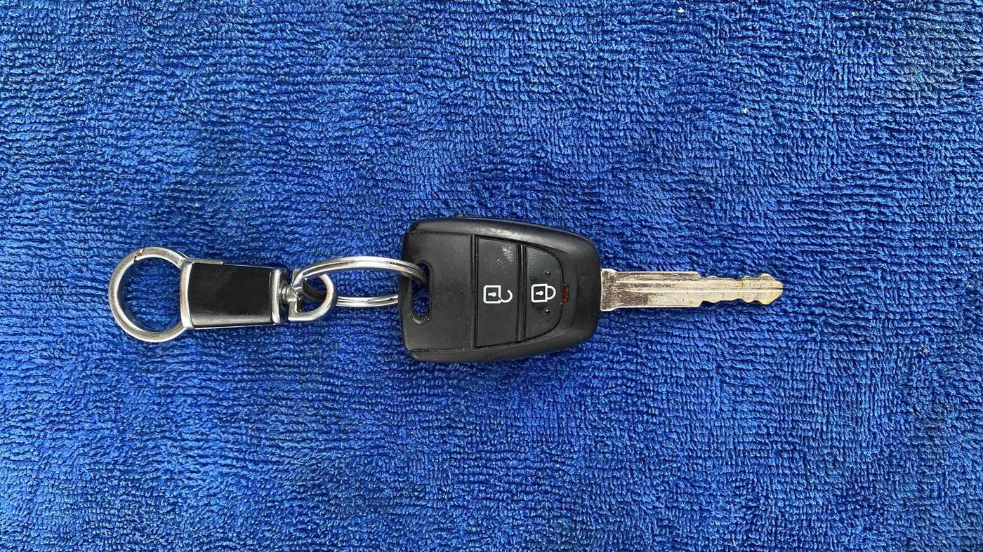 2019 Hyundai NEW SANTRO SPORTZ MT, Petrol, Manual, 33,246 km, Key Close Up