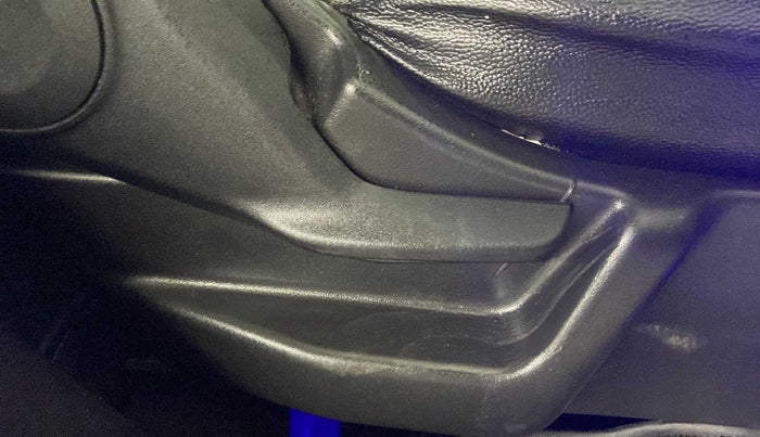 2020 Maruti New Wagon-R VXI 1.2 AMT, Petrol, Automatic, 63,484 km, Driver Side Adjustment Panel