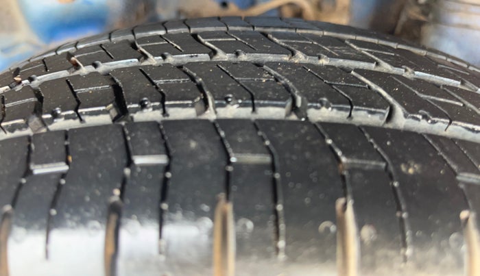 2018 Hyundai Eon ERA +, Petrol, Manual, 59,052 km, Left Rear Tyre Tread