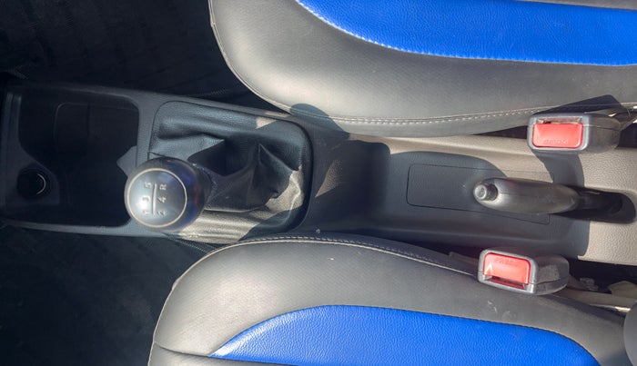 2018 Hyundai Eon ERA +, Petrol, Manual, 59,052 km, Gear Lever