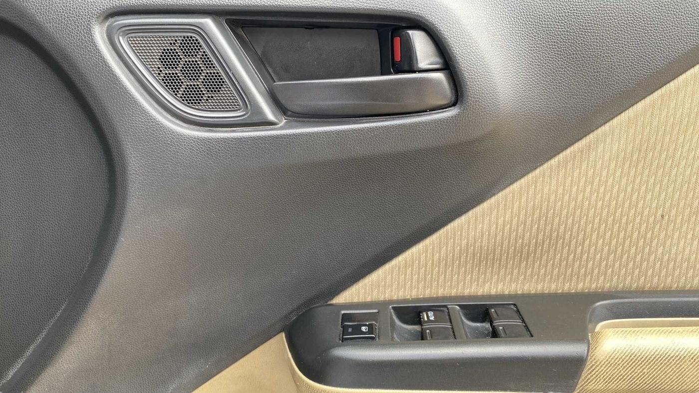 2018 Honda City 1.5L I-VTEC S MT, Petrol, Manual, 64,824 km, Driver Side Door Panels Control