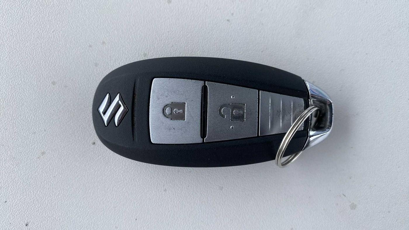2018 Maruti Baleno ZETA PETROL 1.2, Petrol, Manual, 66,837 km, Key Close Up