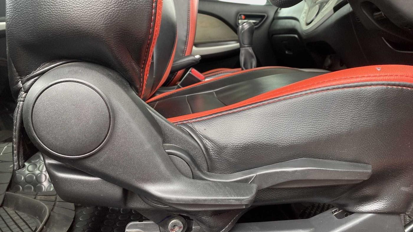 2018 Maruti Baleno ZETA PETROL 1.2, Petrol, Manual, 66,837 km, Driver Side Adjustment Panel