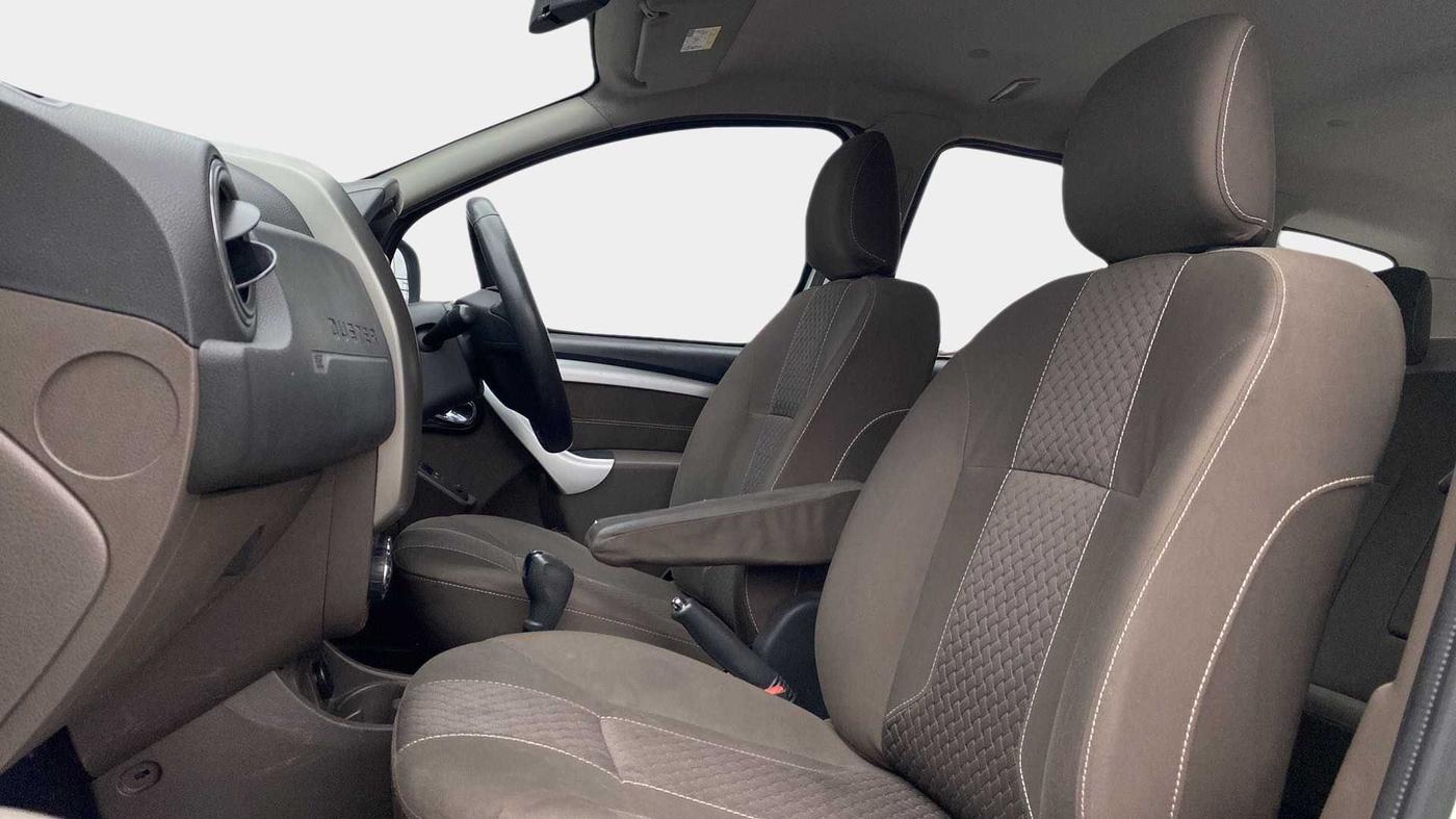 2016 Renault Duster 110 PS RXZ 4X2 AMT DIESEL, Diesel, Automatic, 1,11,872 km, Right Side Front Door Cabin