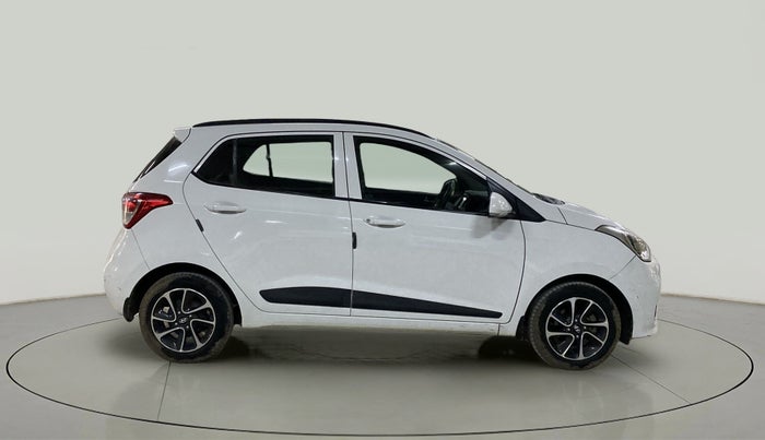 2017 Hyundai Grand i10 SPORTZ (O) AT 1.2 KAPPA VTVT, Petrol, Automatic, 69,705 km, Right Side View