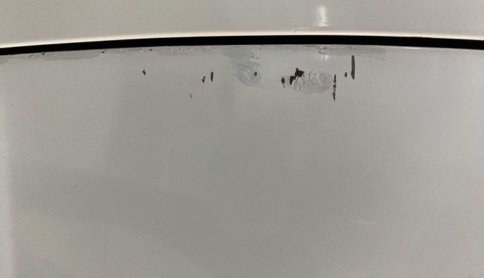 2016 Mahindra TUV300 T8, Diesel, Manual, 54,567 km, Front passenger door - Minor scratches