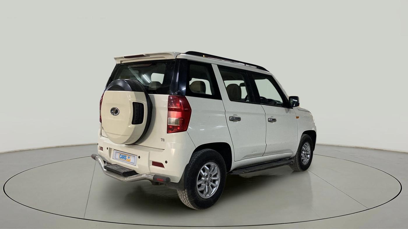 2016 Mahindra TUV300 T8, Diesel, Manual, 54,567 km, Right Back Diagonal