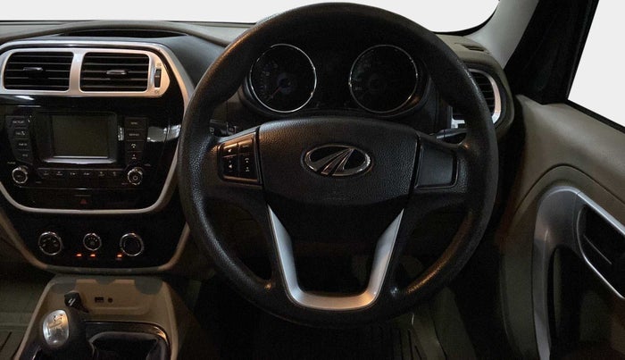 2016 Mahindra TUV300 T8, Diesel, Manual, 54,567 km, Steering Wheel Close Up