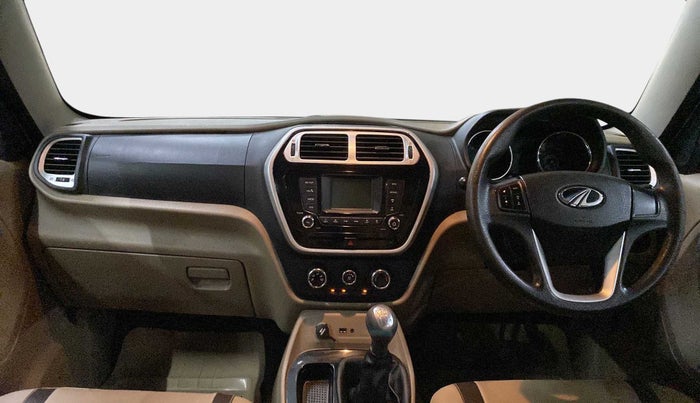 2016 Mahindra TUV300 T8, Diesel, Manual, 54,567 km, Dashboard