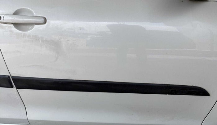 2015 Maruti Swift Dzire VXI, Petrol, Manual, 51,273 km, Driver-side door - Slightly dented