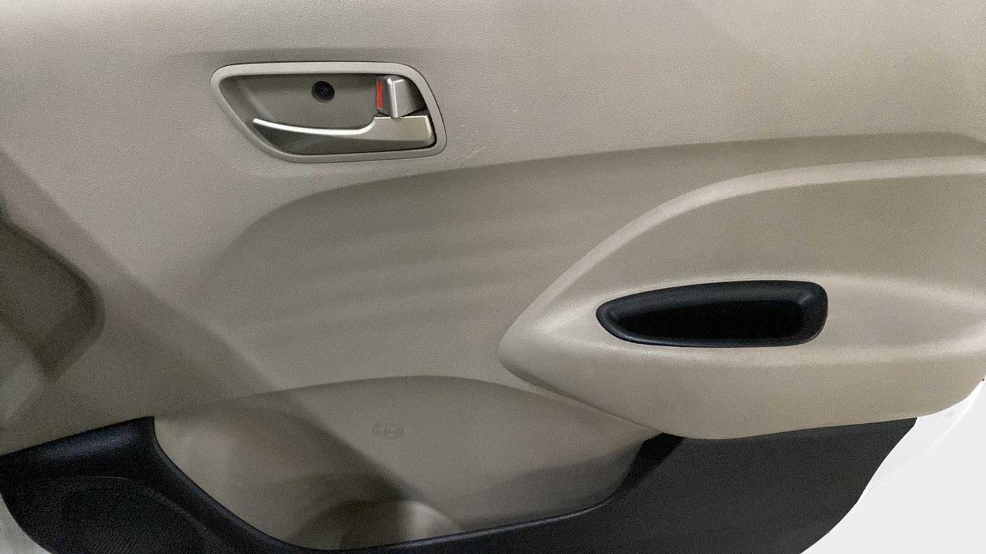 2019 Hyundai NEW SANTRO SPORTZ AMT, Petrol, Automatic, 66,020 km, Driver Side Door Panels Control