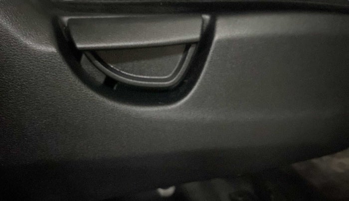 2019 Hyundai NEW SANTRO SPORTZ AMT, Petrol, Automatic, 66,020 km, Driver Side Adjustment Panel