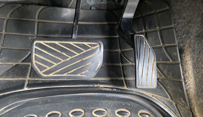 2014 Maruti Celerio VXI AMT, Petrol, Automatic, 75,632 km, Pedals