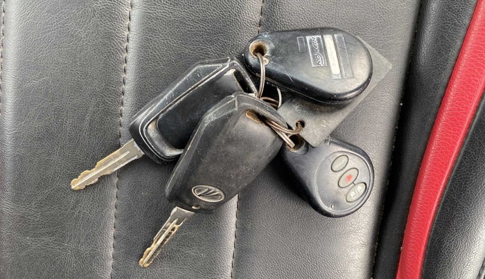 2018 Mahindra KUV 100 NXT K2 D 6S, Diesel, Manual, 84,170 km, Key Close Up