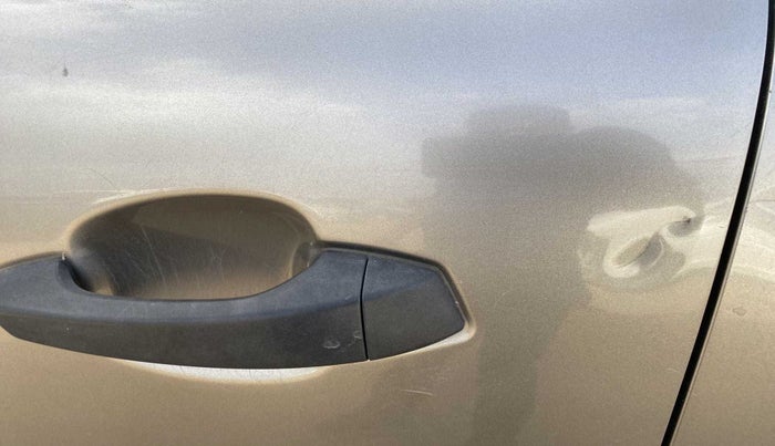 2018 Mahindra KUV 100 NXT K2 D 6S, Diesel, Manual, 84,170 km, Front passenger door - Slightly dented
