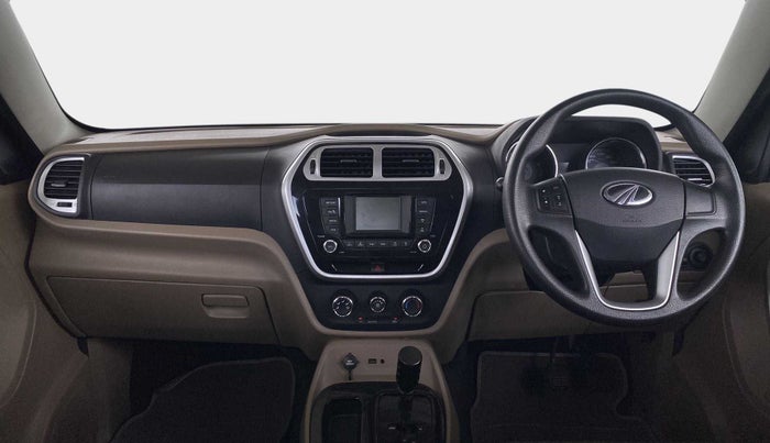 2016 Mahindra TUV300 T8 AMT, Diesel, Automatic, 6,807 km, Dashboard