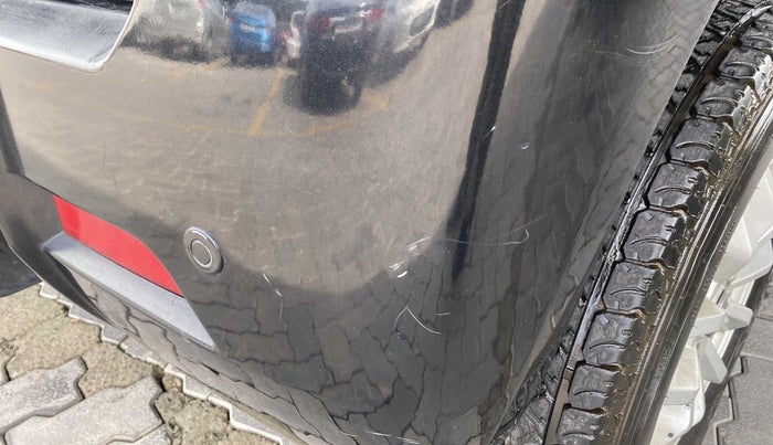 2016 Mahindra TUV300 T8 AMT, Diesel, Automatic, 6,807 km, Rear bumper - Paint is slightly damaged