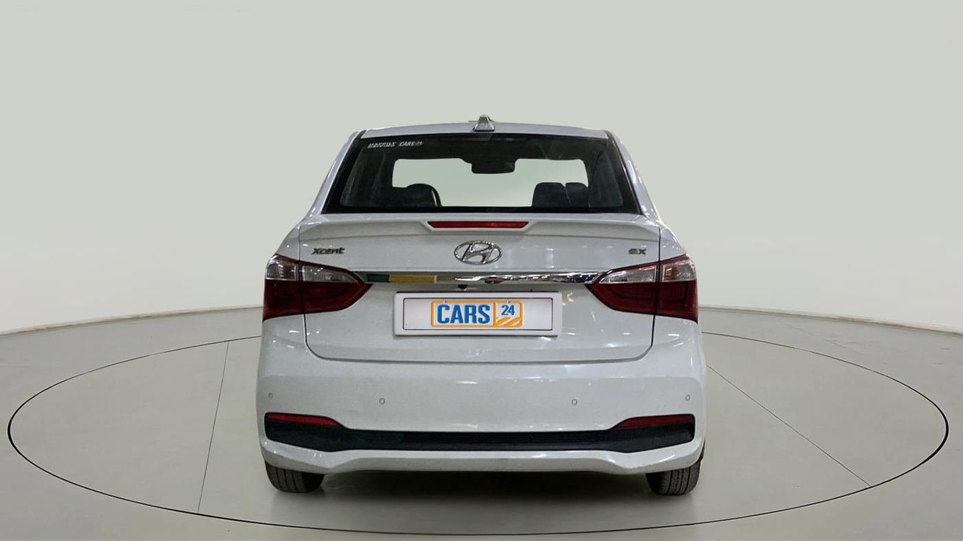2018 Hyundai Xcent SX 1.2, Petrol, Manual, 49,214 km, Back/Rear