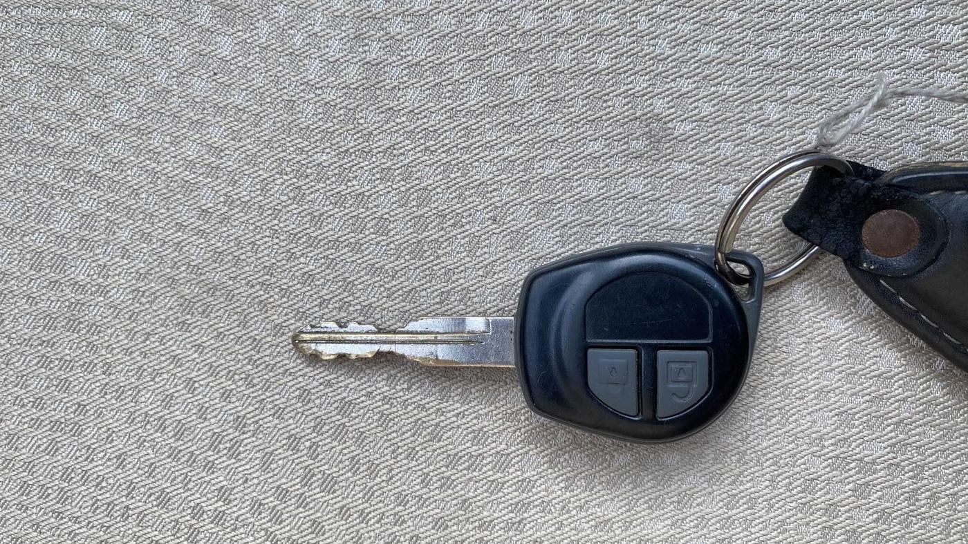 2012 Maruti Swift Dzire VXI, Petrol, Manual, 62,724 km, Key Close Up
