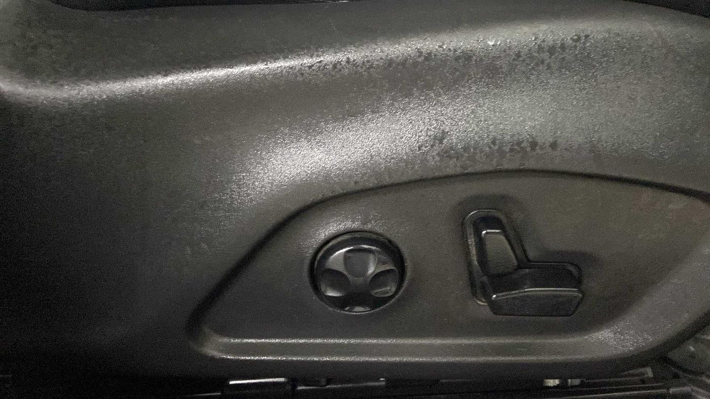 2019 Jeep Compass LIMITED PLUS DIESEL 4X4, Diesel, Manual, 36,815 km, Driver Side Adjustment Panel