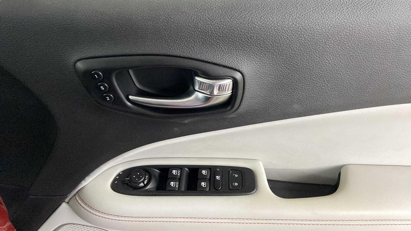 2019 Jeep Compass LIMITED PLUS DIESEL 4X4, Diesel, Manual, 36,815 km, Driver Side Door Panels Control
