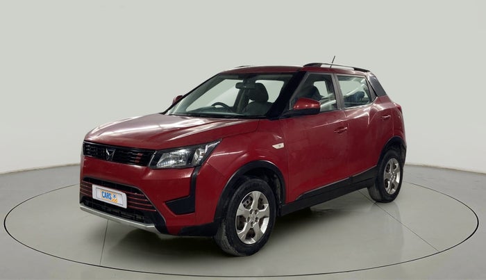 2019 Mahindra XUV300 W6 1.5 DIESEL, Diesel, Manual, 45,208 km, Left Front Diagonal