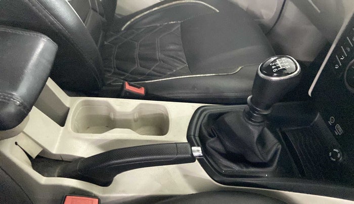 2019 Mahindra XUV300 W6 1.5 DIESEL, Diesel, Manual, 45,208 km, Gear Lever