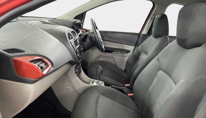 2018 Tata Tiago XZA PETROL, Petrol, Automatic, 33,053 km, Right Side Front Door Cabin