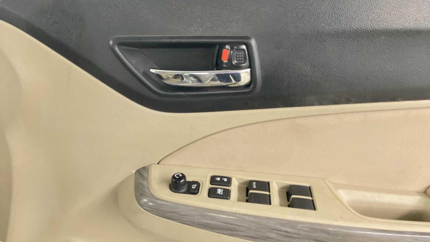 2021 Maruti Dzire ZXI Plus AMT, Petrol, Automatic, 18,340 km, Driver Side Door Panels Control