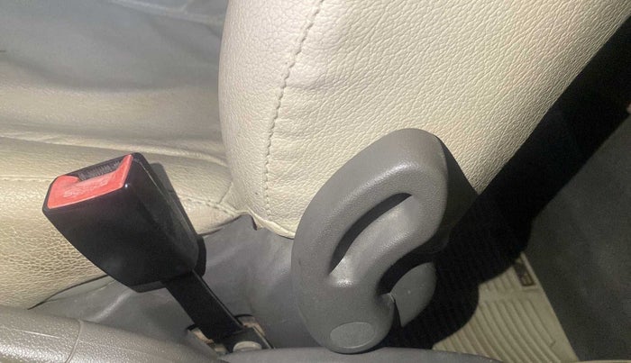 2010 Hyundai i10 MAGNA 1.2, Petrol, Manual, 80,356 km, Driver Side Adjustment Panel