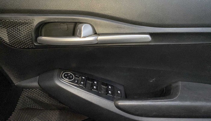 2020 KIA SELTOS HTK PLUS 1.5 DIESEL, Diesel, Manual, 65,771 km, Driver Side Door Panels Control