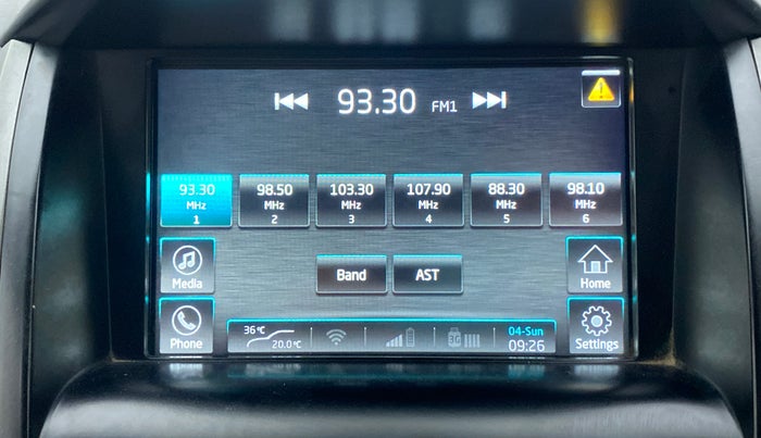 2016 Mahindra XUV500 W10 AT, Diesel, Automatic, 93,153 km, Infotainment System