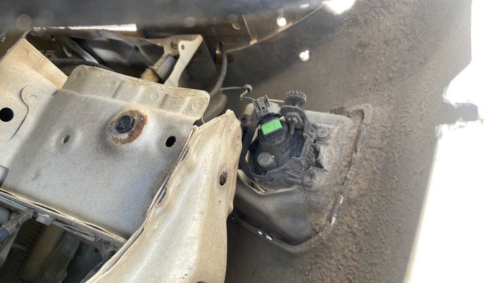 2019 Honda Amaze 1.2L I-VTEC VX, Petrol, Manual, 90,239 km, Left fender - Lining loose