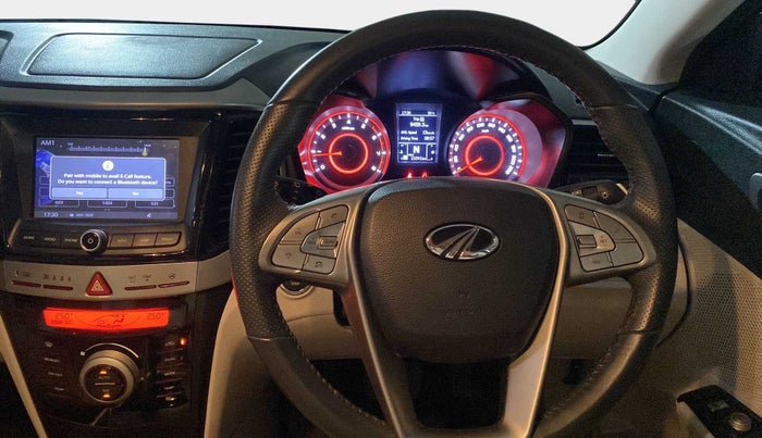 2021 Mahindra XUV300 W8 (O) 1.2 PETROL AMT, Petrol, Automatic, 21,041 km, Steering Wheel Close Up