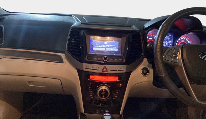 2021 Mahindra XUV300 W8 (O) 1.2 PETROL AMT, Petrol, Automatic, 21,041 km, Air Conditioner