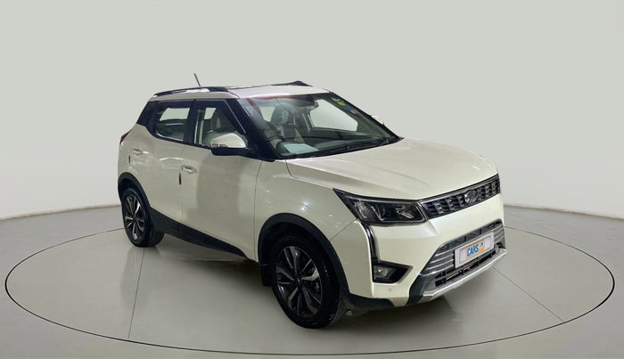 2021 Mahindra XUV300 W8 (O) 1.2 PETROL AMT, Petrol, Automatic, 21,041 km, Right Front Diagonal