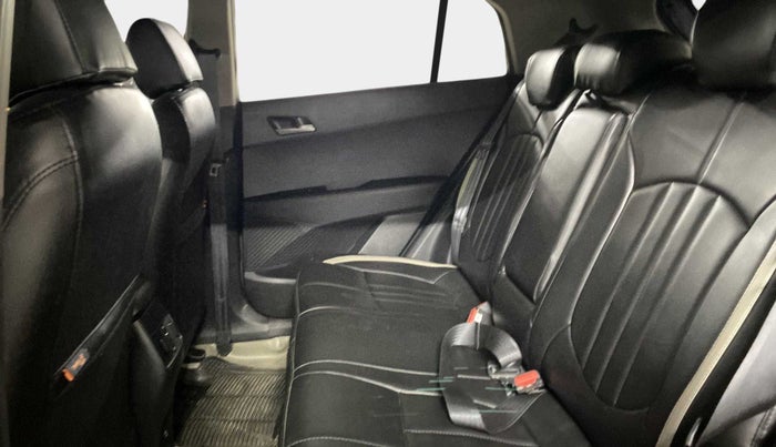2016 Hyundai Creta SX PLUS AT 1.6 PETROL, Petrol, Automatic, 19,053 km, Right Side Rear Door Cabin