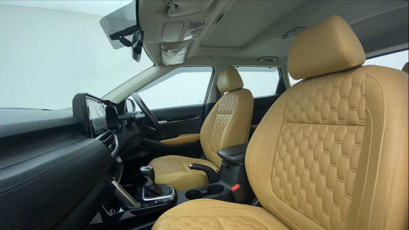 2022 KIA SELTOS HTX PLUS 1.5 DIESEL, Diesel, Manual, 83,816 km, Right Side Front Door Cabin