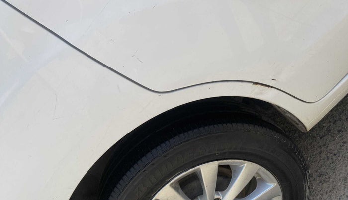 2014 Maruti Ertiga ZDI, Diesel, Manual, 1,00,227 km, Right quarter panel - Slightly dented