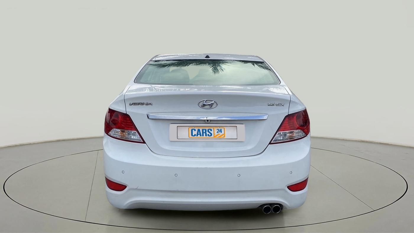 2013 Hyundai Verna FLUIDIC 1.6 VTVT SX AT, Petrol, Automatic, 43,829 km, Back/Rear