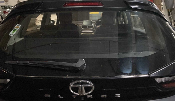 2021 Tata ALTROZ XZ DIESEL, Diesel, Manual, 60,735 km, Rear windshield - Wiper arm not available