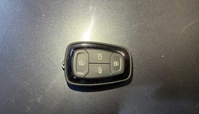 2021 Tata ALTROZ XZ DIESEL, Diesel, Manual, 60,735 km, Key Close Up