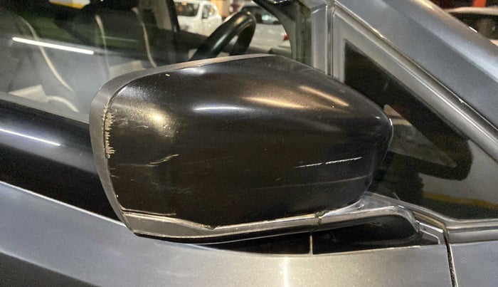 2021 Tata ALTROZ XZ DIESEL, Diesel, Manual, 60,735 km, Right rear-view mirror - Minor scratches