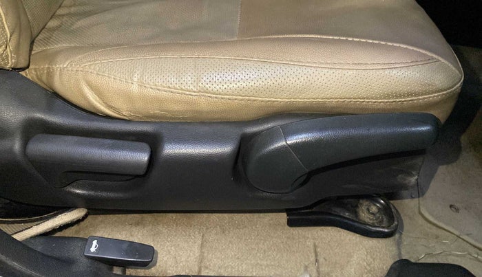 2015 Honda City 1.5L I-DTEC V, Diesel, Manual, 85,212 km, Driver Side Adjustment Panel