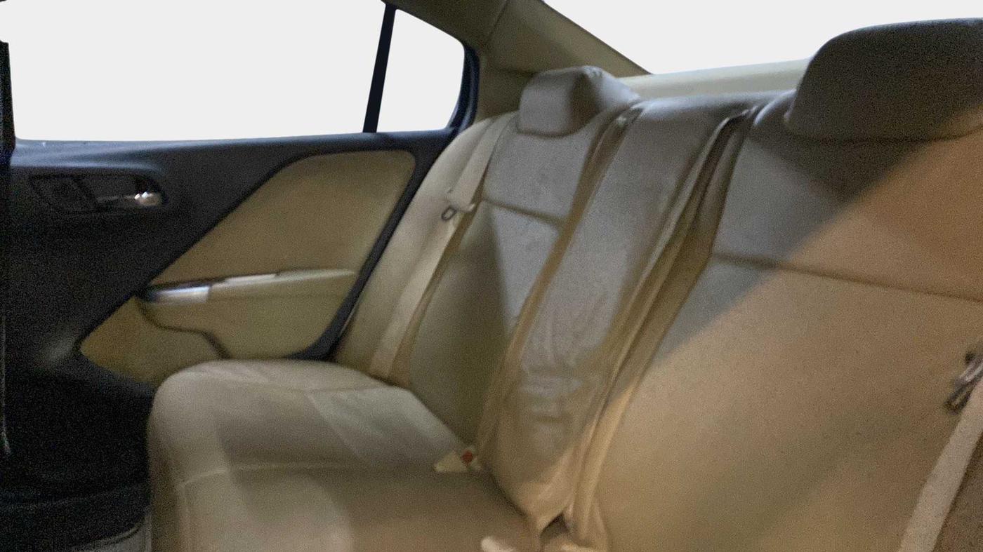 2015 Honda City 1.5L I-DTEC V, Diesel, Manual, 85,212 km, Right Side Rear Door Cabin